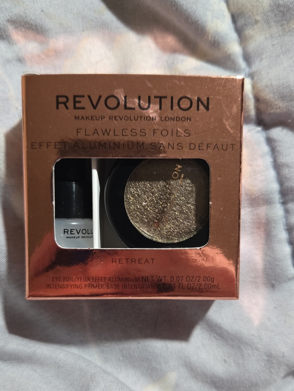 3/$10 Bundle Deals Revolution Flawless Foils Eyeshadow - Retreat